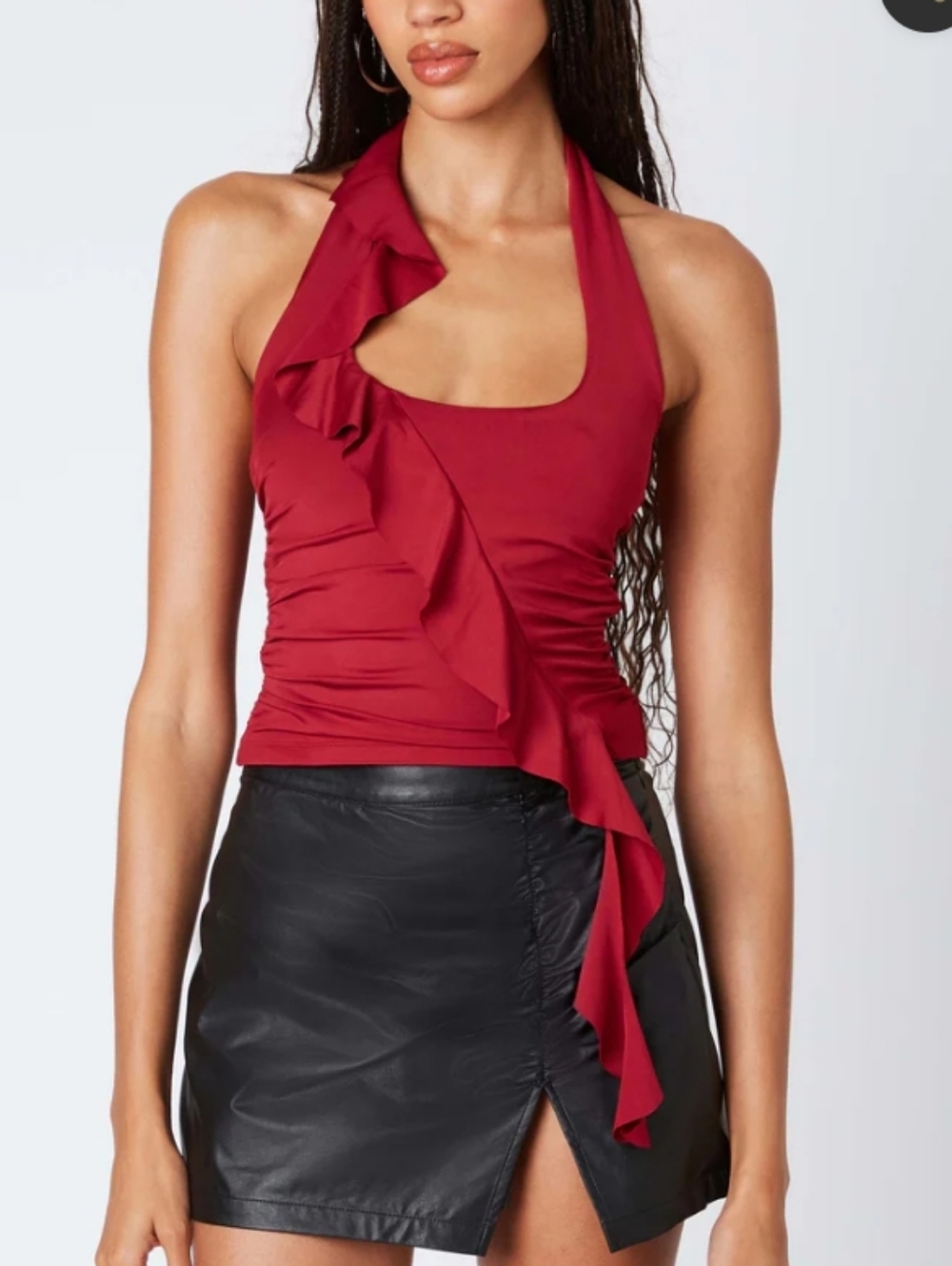 Reoria Halter Top With A Scoop Neck And Frill Detail Y2K Style